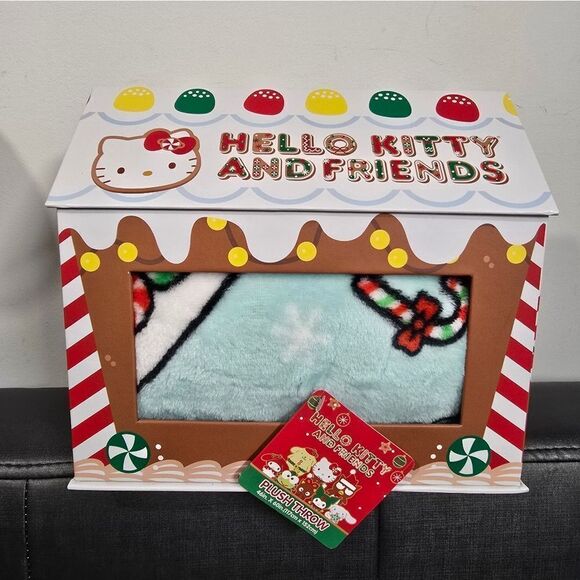 Hello Kitty Christmas Gingerbread Throw 46”x60” Blanket And Box NIB Gift Set - Picture 2 of 7